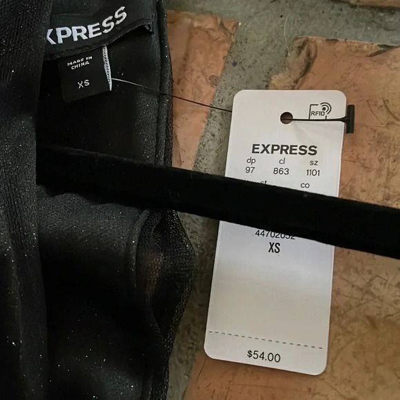 NEW ✨ EXPRESS Shine Tie Halter Neck Pleated Top Black and Gold Size X-Small - Picture 9 of 11